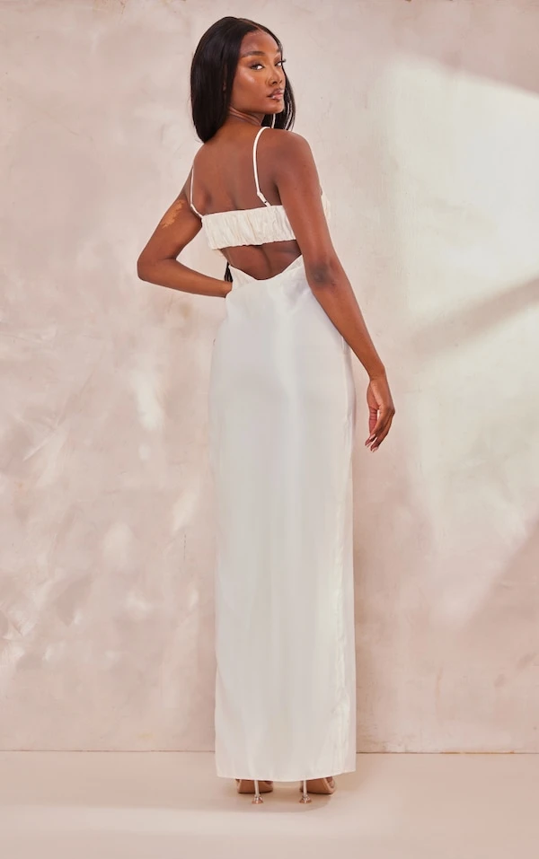 Tall Robe Longue Satinée Crème à Devant Froncé 4 Tall Robe Longue Satinée Crème à Devant Froncé – Image 2