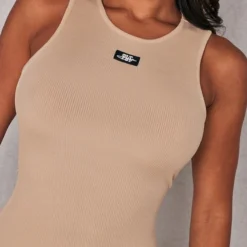 PRETTYLITTLETHING Shape Mini Robe Côtelée Gris Pierre à Dos Nageur -Jolie Vêtue Soldes Magasin 026fe9897c731ad9913c3144d541aea915508cec cnd2633 4