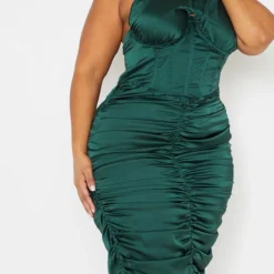Plus Robe Mi-longue Satinée Froncée Vert émeraude à épaule Unique Détail Corset -Jolie Vêtue Soldes Magasin 029f2281680349e2e24906341787d26257f2b5d2 cmu1335 5