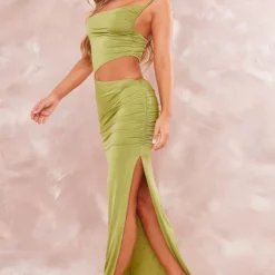 Robe Longue Moulante Vert Olive Découpée Sur Les Côtés à Bretelles Et Col Bénitier -Jolie Vêtue Soldes Magasin 02bd7a02c72e892b77f6c1eebfafb2d1bcd7fad6 cne1453 3