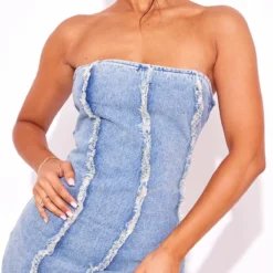 Petite Robe Bustier En Jean Bleu Clair Délavé Vintage -Jolie Vêtue Soldes Magasin 03e63ed6ec41ea481693807ff87a8e6a069a971d cnd7177 4