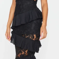 Robe Maxi En Dentelle Noire à Volants -Jolie Vêtue Soldes Magasin 0432e6d40cee8f5e6b42c78591ff7eb9d563afe8 clt6982 4