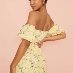 Robe Moulante Froncée En Mousseline De Soie Jaune Fleurie à Col Bardot Et Manches Bouffantes -Jolie Vêtue Soldes Magasin 05a7ecc25ff64a7569f9441a2fedb04ee9bb5150 cmy8573 3