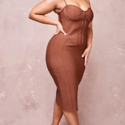 Plus Robe Mi-longue Bandage Marron Chocolat à Bretelles Et Découpes Sous Le Buste -Jolie Vêtue Soldes Magasin 09f2aa02992f19b52e7c92cc9e4886b84dc10f02 cmn8285 3