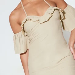 Robe Droite Vert Sauge En Maille Tissée Découpée Volantée à Dos Nu Et Col Bardot -Jolie Vêtue Soldes Magasin 0a2f6c95a6c340900463d6998c26388d5ba72112 cnd8928 4