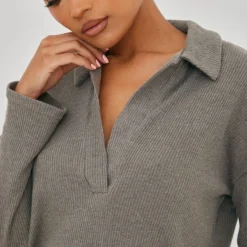 Robe Pull Oversize Côtelée Vert Sauge à Col En V -Jolie Vêtue Soldes Magasin 0a9bdb58f2eabb6f341ff3ab7a4e3342631ea6b9 cnb4462 4