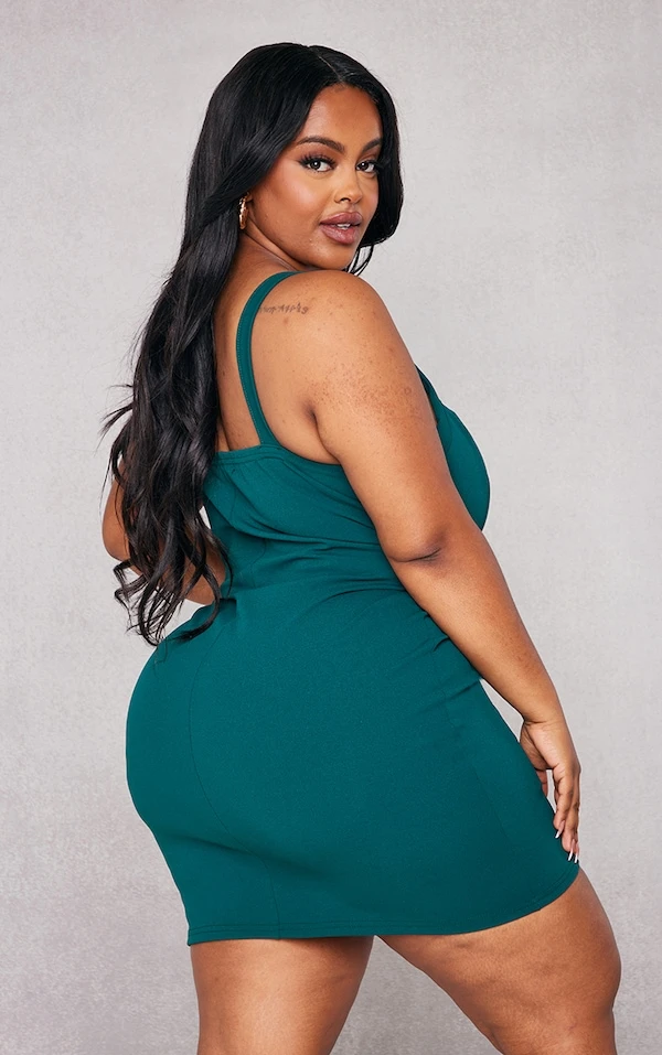 Plus Robe Moulante Vert émeraude à Bretelles 4 Plus Robe Moulante Vert émeraude à Bretelles – Image 2