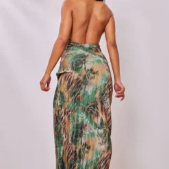 Robe Mi-longue Plissée Verte Imprimé Animal Découpée à Col Croisé -Jolie Vêtue Soldes Magasin 0f664e6aa4d168fe87ecb380bcccd2ce9e144c8f cne7739 2