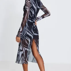 Robe Longue En Mesh Imprimé Noir & Blanc à Col Montant Et Liserés Contrastants 8 Robe Longue En Mesh Imprimé Noir & Blanc à Col Montant Et Liserés Contrastants -Jolie Vêtue Soldes Magasin 113063e1bb08659b3e923fb4358dfe47cc456be4 cnc6644 2