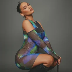 Robe Moulante Noire Imprimé 3D à épaules Dénudées -Jolie Vêtue Soldes Magasin 11a14a47c8531b8ec295641e8128a0d9171241cd cnb7166 3