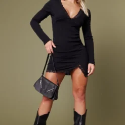 Robe Droite Côtelée Noire à Dentelle Et Ourlet Fendu -Jolie Vêtue Soldes Magasin 13bbc270b803e49f972e32f2d3c58d4154cb46d0 cnb9616 3