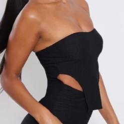 Robe Bustier Texturée Noire à Ourlet Tombant -Jolie Vêtue Soldes Magasin 13f9f5ca007a029d3dc4586857f3831a586f7781 cnf0252 4