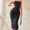 Robe Bustier Longue Texturée Fleurie Noire Froncée Sur Le Côté -Jolie Vêtue Soldes Magasin 146849afe3b6e11feb1b270e21b991815cb64c13 cnd7618 1