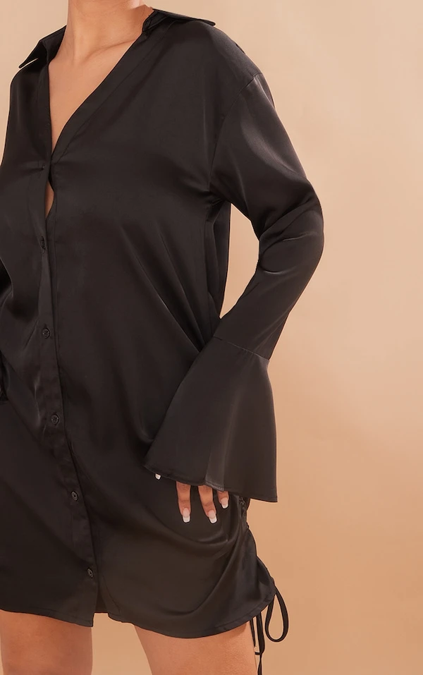 Robe Chemise Satinée Noire à Manches évasées à Double Fronce 6 Robe Chemise Satinée Noire à Manches évasées à Double Fronce – Image 4