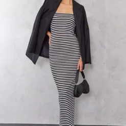 Tall Robe Longue Bustier Noire à Rayures 9 Tall Robe Longue Bustier Noire à Rayures -Jolie Vêtue Soldes Magasin 17dbdfcfb9d9f1992ecb7812c05cb7617dc777a8 cnd6807 3