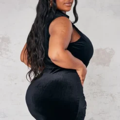 Plus Robe Mi-longue Noire En Velours à Découpes Et Devant Froncé -Jolie Vêtue Soldes Magasin 17f6632e9b7f314729b84ff8a5eb14311b7aab10 cna9986 2