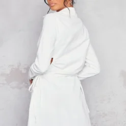 Robe Chemise En Maille Tissée Blanche Froncée à Découpes -Jolie Vêtue Soldes Magasin 19270e236cd36476777315353c817002cd436418 cne1434 2