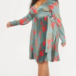 Plus - Robe Vert émeraude Florale Mi-longue Plissée à Manches Longues -Jolie Vêtue Soldes Magasin 1c9be41ce72d893d1d94ab0799fa4f512fdde59f cma1227 4