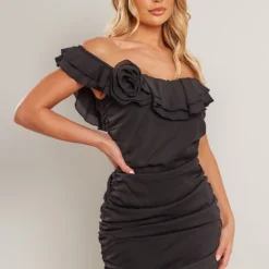 Robe Moulante Noire à Fleur Et Col Bardot -Jolie Vêtue Soldes Magasin 1d6de2f0be055cb12cb113e65ca4210228f18dcf cnd7556 3