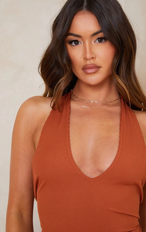 Robe Moulante Dos Nu Côtelée Rouille à Nouer Sur L'arrière 6 Robe Moulante Dos Nu Côtelée Rouille à Nouer Sur L'arrière – Image 4