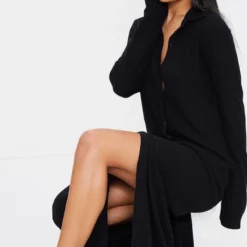 Robe Très Longue Côtelée Douce Noir Profond à Boutons Et Col -Jolie Vêtue Soldes Magasin 1e50e954a473b65c4e623d6684667b955d90f606 cmp8540 4