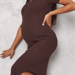Maternité Robe De Grossesse Mi-longue En Maille Douce Chocolat Boutonnée 10 Maternité Robe De Grossesse Mi-longue En Maille Douce Chocolat Boutonnée -Jolie Vêtue Soldes Magasin 1fbbf1cabdd3330ec22bc740e8969bb436973f3b cnb6479 4