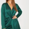 Plus - Robe Cache-coeur Vert émeraude Satinée à Manches Longues Torsadée -Jolie Vêtue Soldes Magasin 2196661ecc3b88f113ced6ad432c1e4f3d9ccce3 cly4982 1