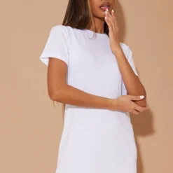 Robe T-shirt Basique Blanche à Manches Courtes