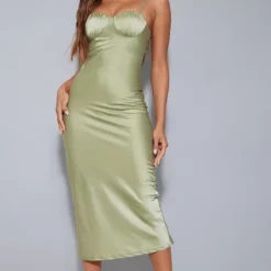 Robe Mi-longue Satinée Vert Sauge à Bonnets Froncés Et Bretelles -Jolie Vêtue Soldes Magasin 22e3b73b21b775d64d0d2ef6be7c2e98c3e69d7d cmw8349 4