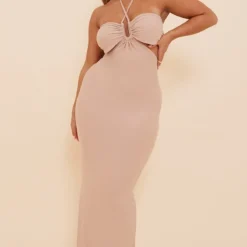 Shape Robe Longue Découpée Rose à Détail Anneau