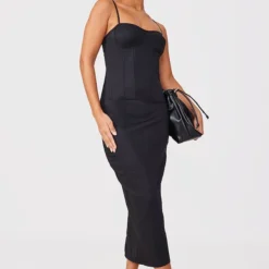 Robe Longue Tissée Noire à Détail Corset Et Bretelles