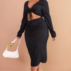 Plus Robe Mi-longue Texturée Froncée Noire à Découpe -Jolie Vêtue Soldes Magasin 286dfc9923604ead9c5b176cd13e1a201c579023 cmw3068 4