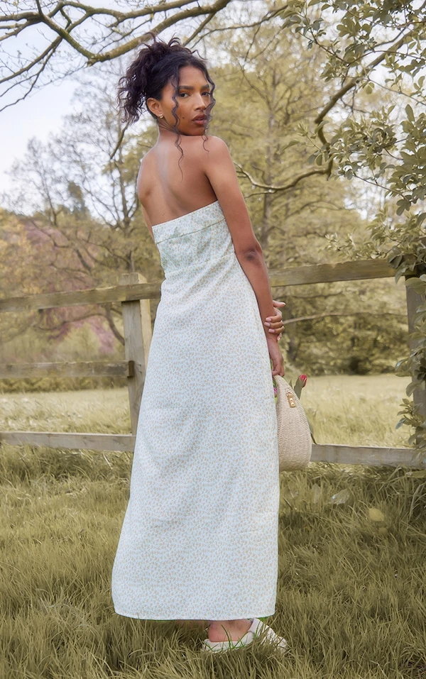 Robe-corset Fendue Mi-longue Fleurie Jaune à Bordure En Dentelle 4 Robe-corset Fendue Mi-longue Fleurie Jaune à Bordure En Dentelle – Image 2