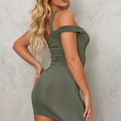 Robe Très Moulante Kaki à Bretelle Asymétrique Et Découpe -Jolie Vêtue Soldes Magasin 2a851d8196e176276b6e07007991220a6de5309c cnd2271 2