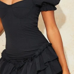 Robe Noire Texturée à Manches Bouffantes Et Jupe Volantée -Jolie Vêtue Soldes Magasin 2b05306c1aca16cfd9737fb479f3a5e81e3d7040 cmt1597 4