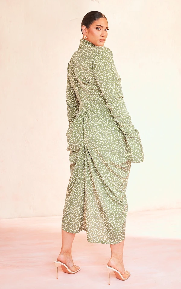 Plus Robe Mi-longue Drapée Verte Fleurie à Col Montant 4 Plus Robe Mi-longue Drapée Verte Fleurie à Col Montant – Image 2