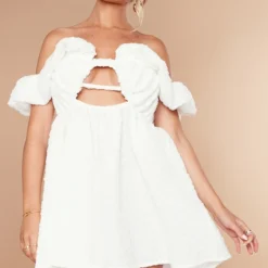 Petite Mini Robe Texturée Fleurie Blanche -Jolie Vêtue Soldes Magasin 2eddef6707646a2adc87df9bea8d2bb294002b19 cnd7148 3