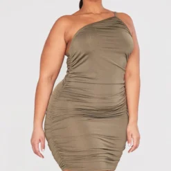 Plus Robe Moulante Kaki Froncée Asymétrique -Jolie Vêtue Soldes Magasin 2f98df91a689685bc6e8d37fe40cb4f3cac00a72 cnd2489 1