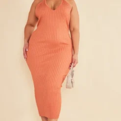 Plus Robe Longue En Maille Tricot Rouille à Décolleté Plongeant