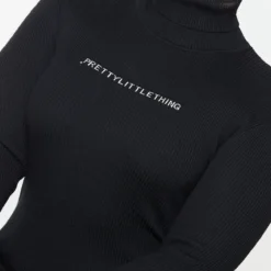 PRETTYLITTLETHING Plus Robe Moulante En Maille Côtelée Noire -Jolie Vêtue Soldes Magasin 34a29a96c9ca675ba354a2d149fc18434afb21a1 cmn9535 5