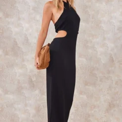 Robe Longue Noire Côtelée Texturée à Dos Nu Et Découpes -Jolie Vêtue Soldes Magasin 34f52da05caeba8aeb15fa3a1214fb0708267b30 cne2873 3