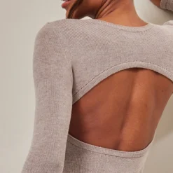 Robe Longue En Maille Tricot Café Au Lait à Dos Ouvert Et Manches Longues -Jolie Vêtue Soldes Magasin 358444f1b7e4025202f04deb4c5e27bb431fac10 cnb8440 4