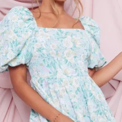 Robe Droite Fleurie Verte à Manches Bouffantes Et Taille Nouée -Jolie Vêtue Soldes Magasin 3658c9581a8f34d0bdce7231ad81601588958df6 cnc9971 4