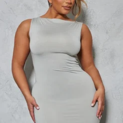 Shape Robe Très Moulante Argentée Sans Manches à Col Droit