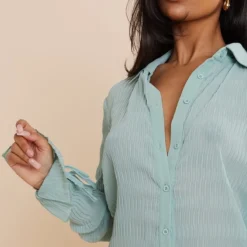 Robe Chemise En Mousseline De Soie Vert Sauge Texturée Transparente à Manchettes évasées -Jolie Vêtue Soldes Magasin 3cb7f3a8488eb2b4ba58985cef5a3d9ee65687e7 cnd5901 4