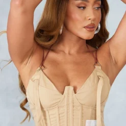 PRETTYLITTLETHING Shape Robe Cargo Mi-longue Gris Pierre Détail Corset -Jolie Vêtue Soldes Magasin 3e0b3ca015c1a5c4dc21437400221a4569117543 cne5796 4