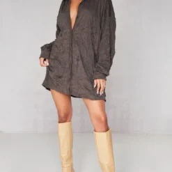 Robe Chemise Oversize Plissée Style Froissé Kaki -Jolie Vêtue Soldes Magasin 43897b7ceae64e1930e4fed4cefb3abc2d16f43a cnb1024 3