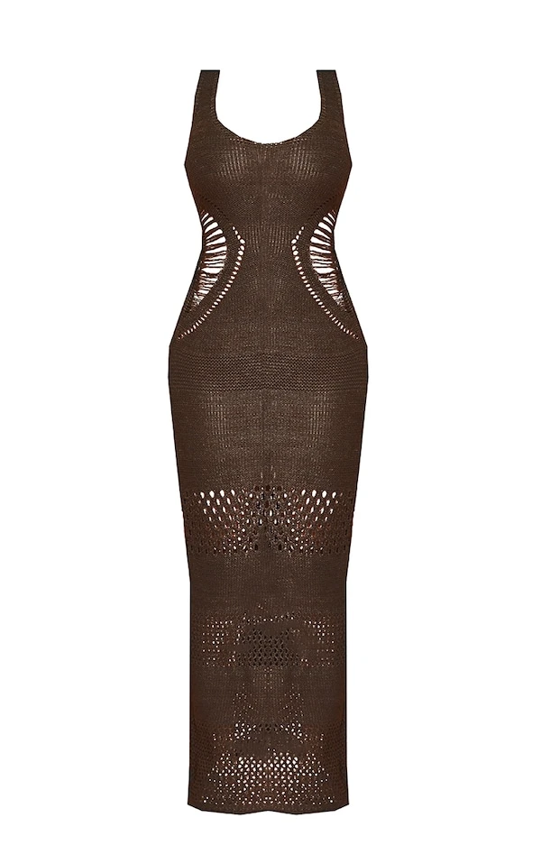 Petite Robe Longue Chocolat En Maille Crochet à Décolleté Plongeant 7 Petite Robe Longue Chocolat En Maille Crochet à Décolleté Plongeant – Image 5