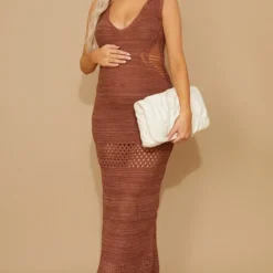 Maternité Robe De Grossesse Longue En Maille Crochet Chocolat Ajourée Sur Les Côtés