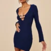 Robe Très Moulante Découpée Bleu Marine à Empiècements Et Manches Longues 2 Robe Très Moulante Découpée Bleu Marine à Empiècements Et Manches Longues -Jolie Vêtue Soldes Magasin 4757e06a49da99154e38f9662e08525695c28d84 cnc5922 1